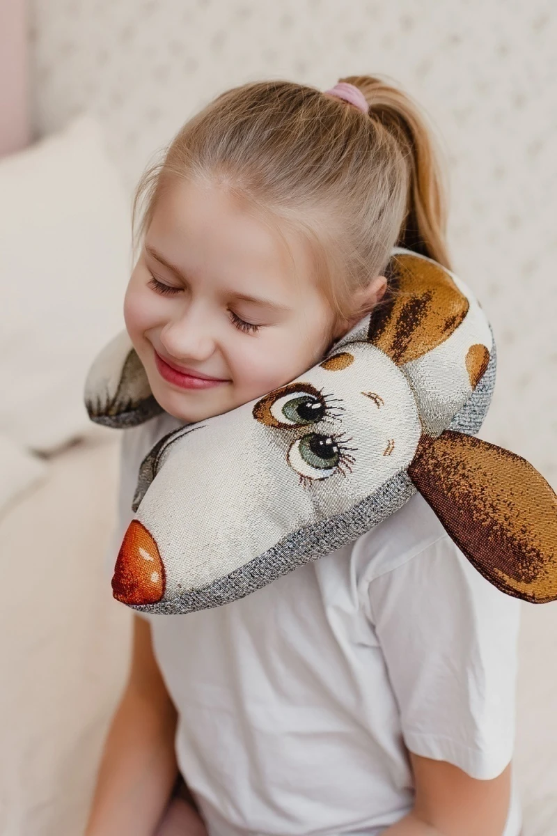 Подушка декоративная игрушка С любовью 30*40 (коричневый)