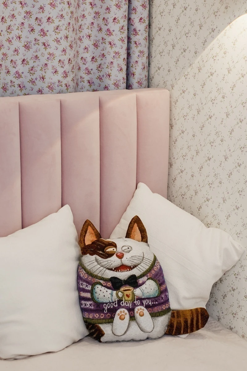 Подушка декоративная игрушка Мурзик 30*35 (бежевый)